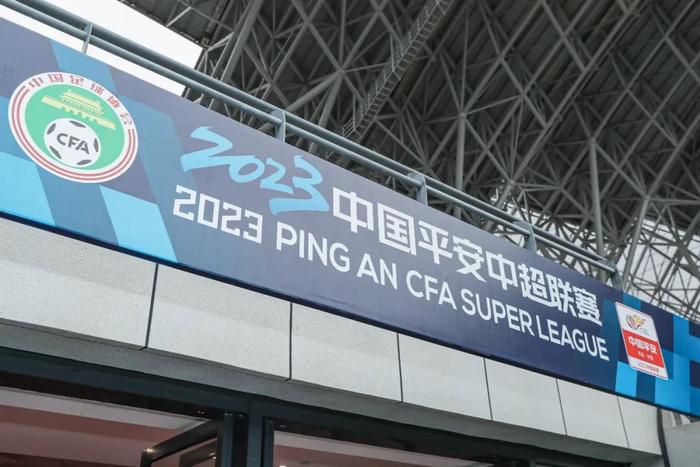 我们都了解阿图尔的实力，伊塔利亚诺知道阿图尔能决定比赛，现在阿图尔正在承担责任，几乎不会犯错，在我看来，他也能在现在这支尤文阵中做出贡献。